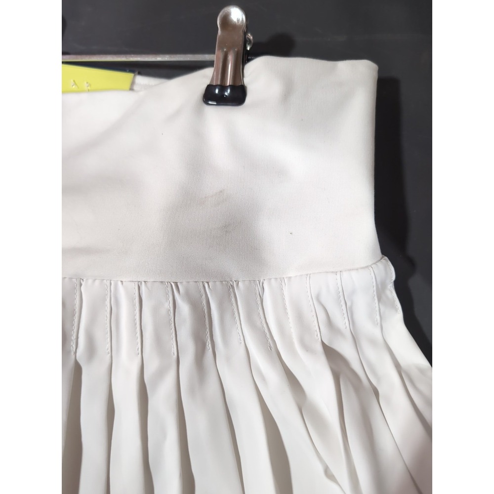 Women's All in Motion sz L White High Rise Woven Pleated Skort built in shorts - Picture 2 of 3